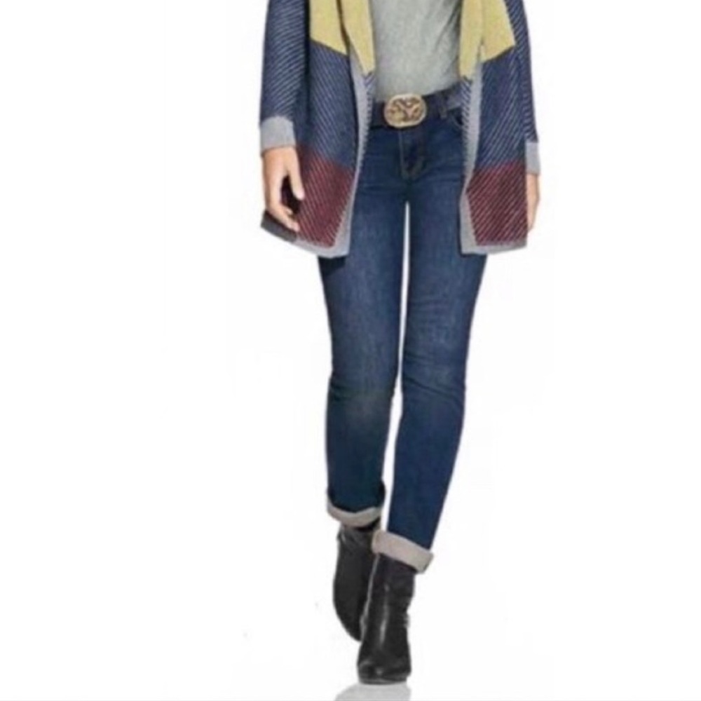 CAbi Women’s Blue Moon Indie #514 Straight Leg Jeans Size 2